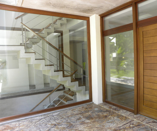 Arquitecto José María Sumay, Arquitecta Marisa Freixas, Diseñadora de Interiores Carolina Sumay Acerca del Estudio Sumay